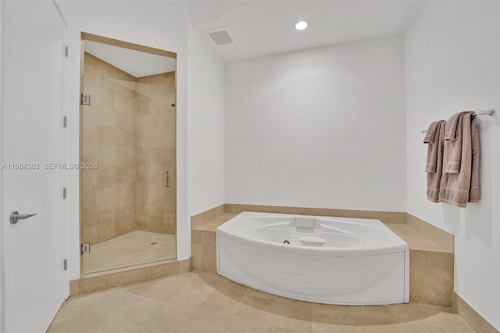 18101 Collins Ave #PH206 Sunny Isles Beach, FL 33160