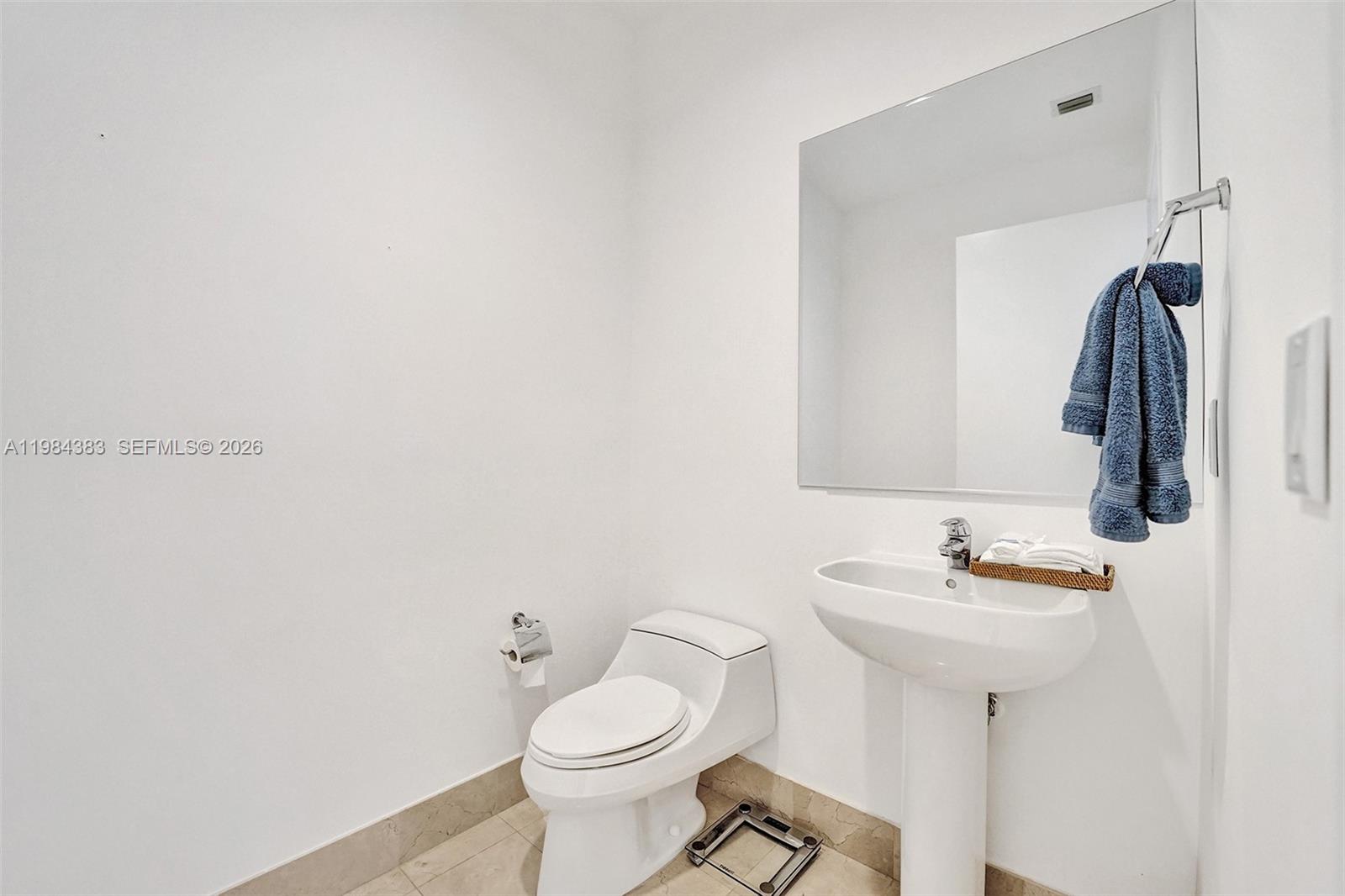 18101 Collins Ave #PH206 Sunny Isles Beach, FL 33160