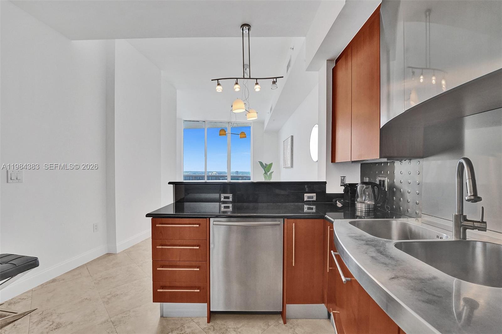 18101 Collins Ave #PH206 Sunny Isles Beach, FL 33160