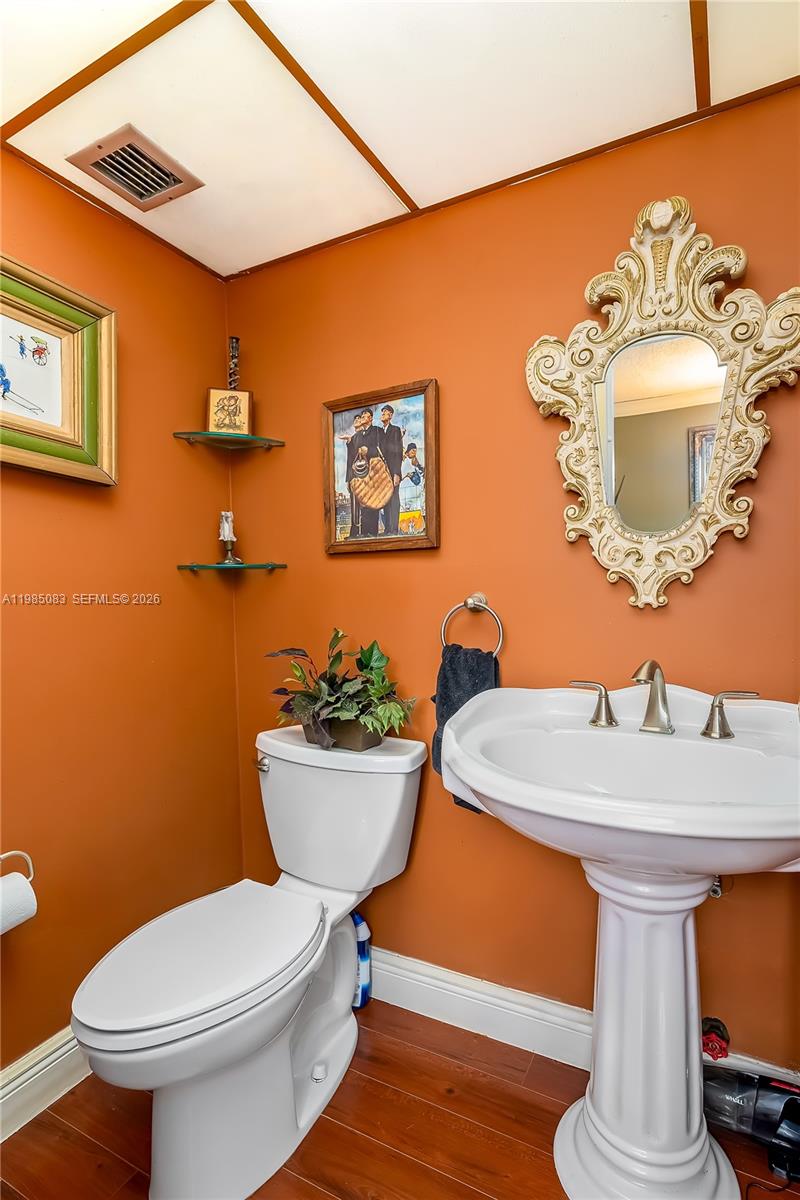 200 172nd St #319 Sunny Isles Beach, FL 33160