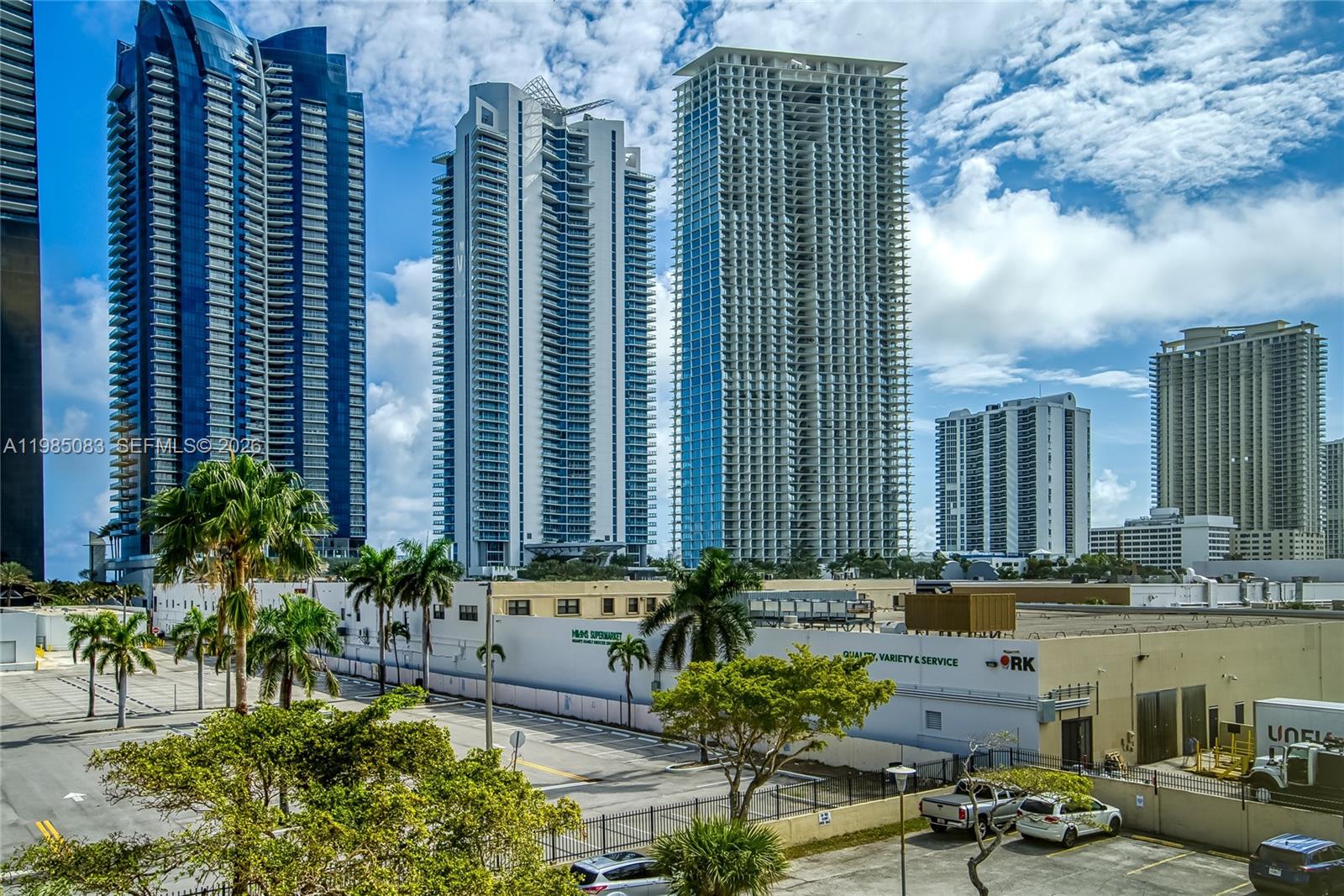 200 172nd St #319 Sunny Isles Beach, FL 33160