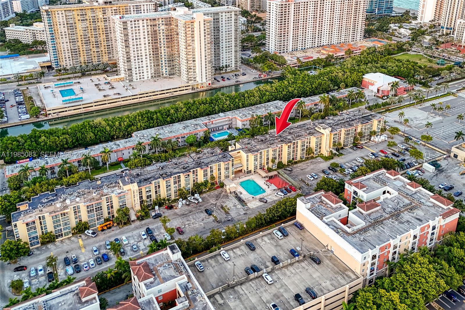 200 172nd St #319 Sunny Isles Beach, FL 33160