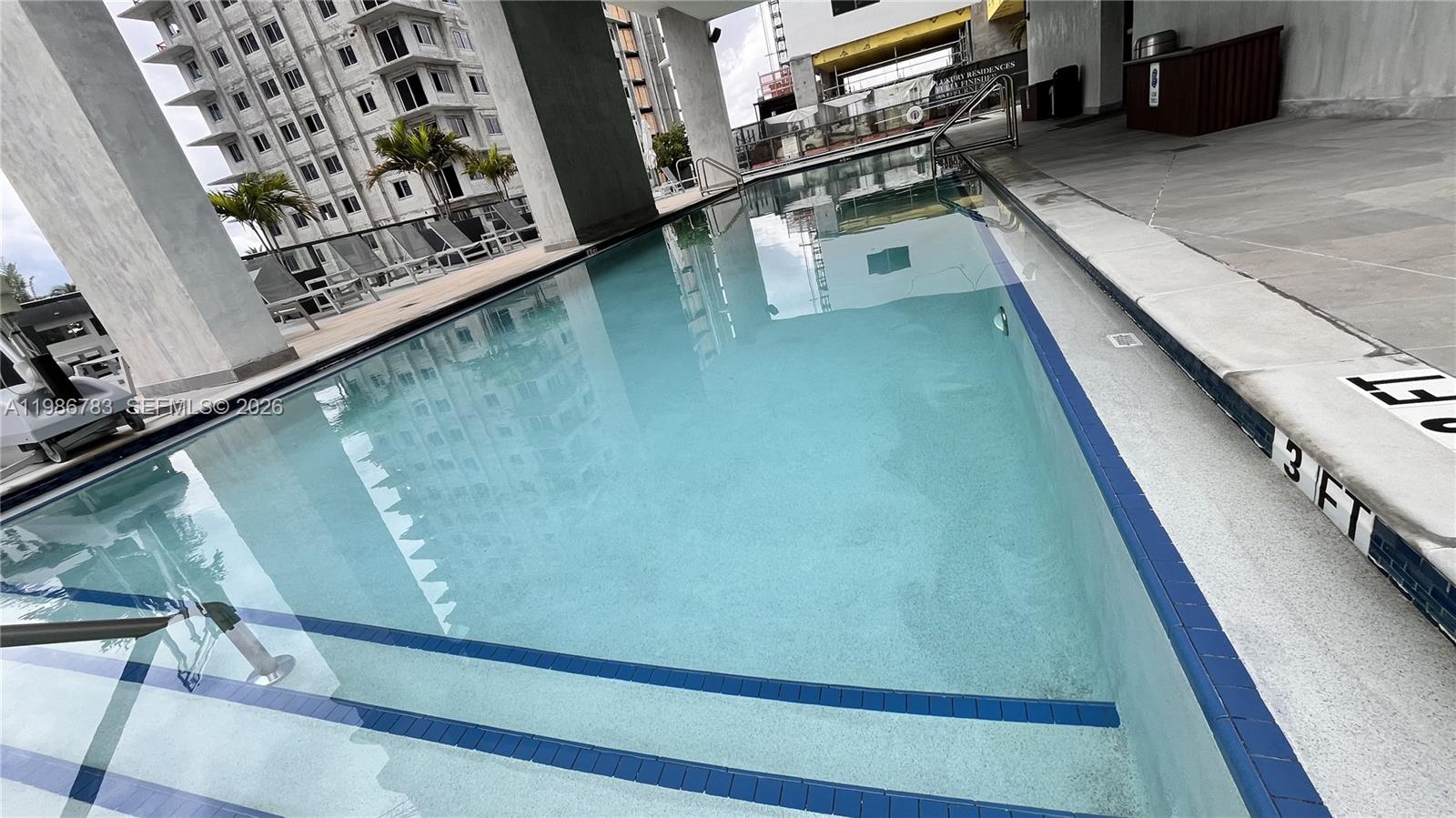 image Smart Brickell III17