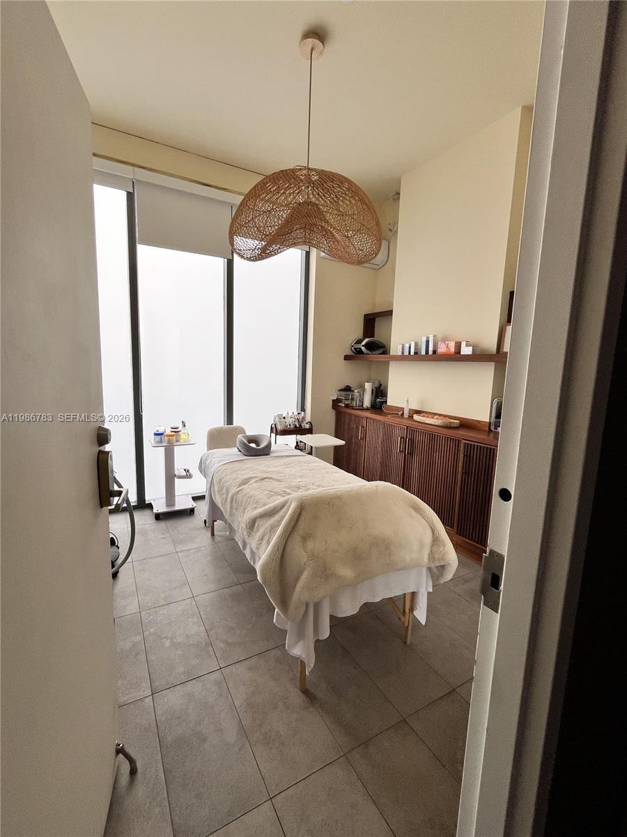 image Smart Brickell III26