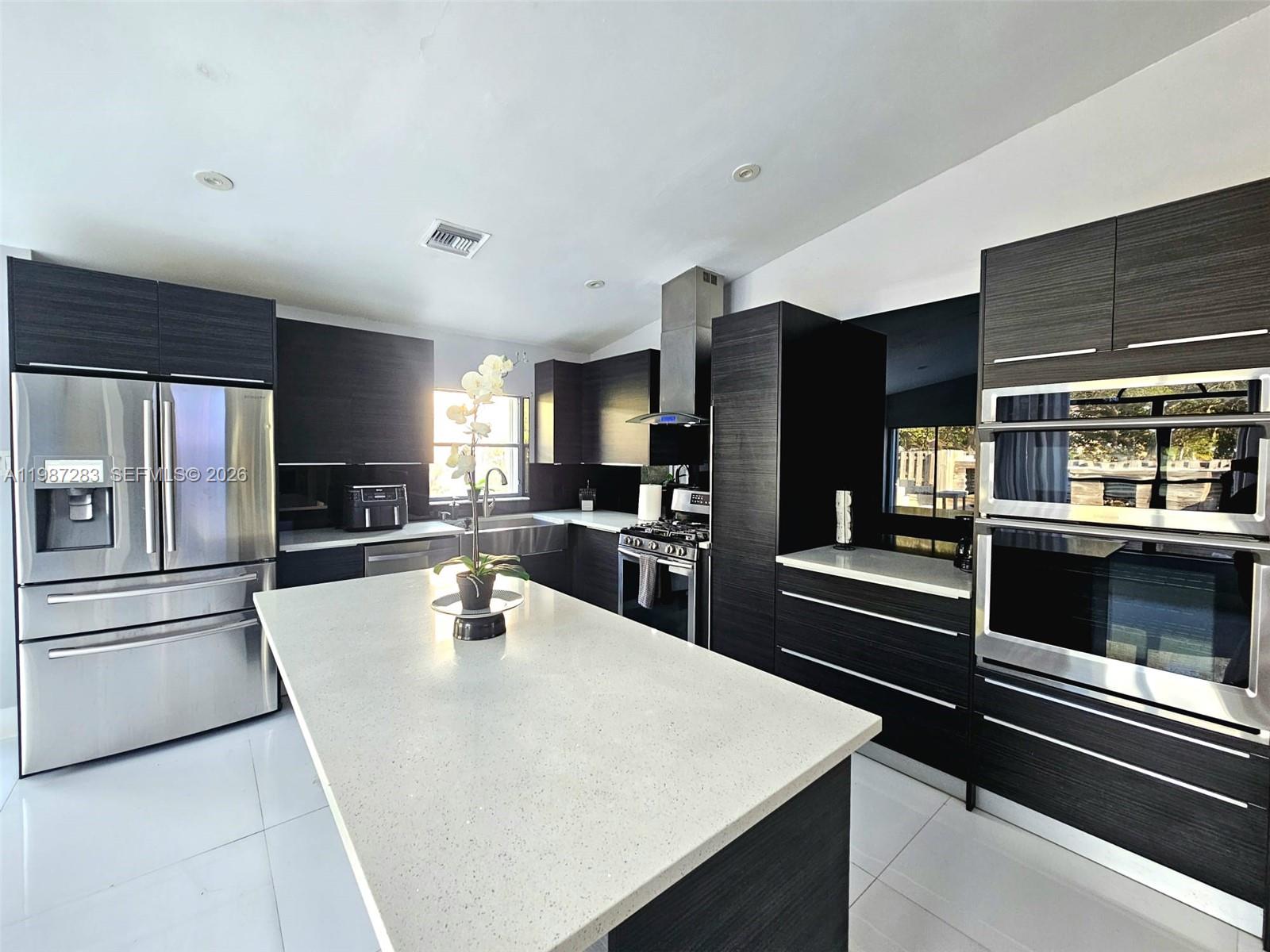 8003 SW 158th Pl Miami, FL 33193