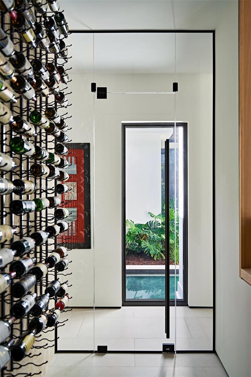 6371 SW 107th St Pinecrest, FL 33156