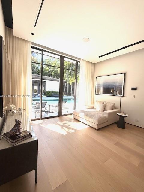 6371 SW 107th St Pinecrest, FL 33156