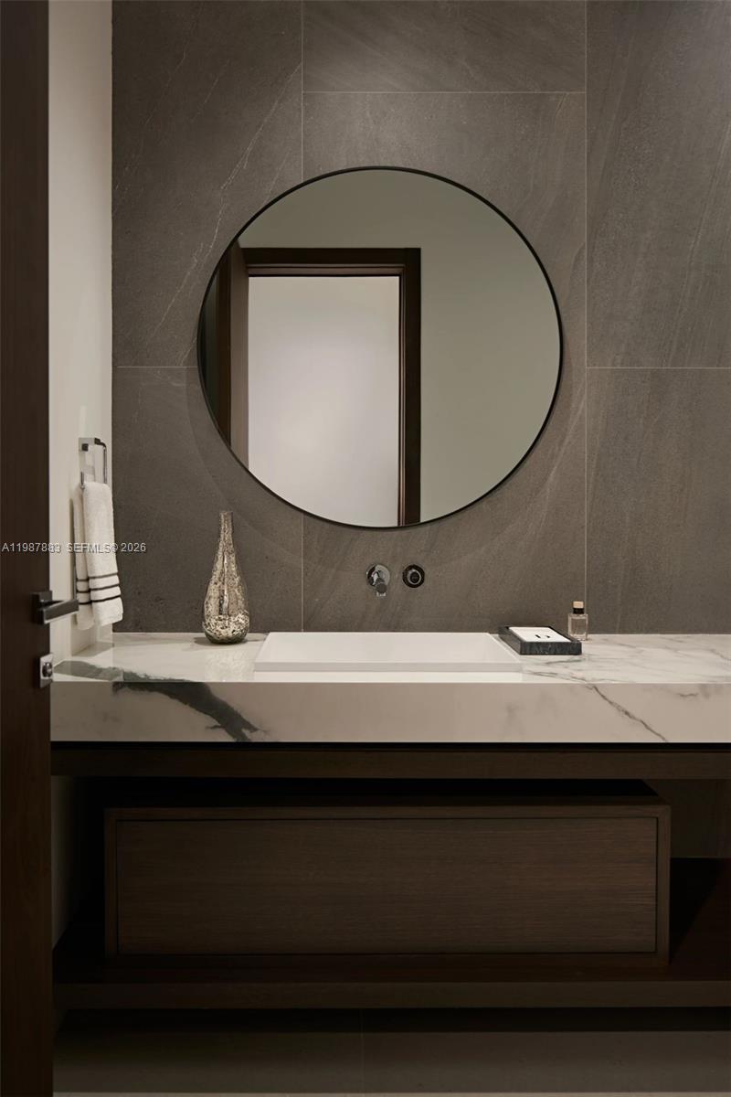 6371 SW 107th St Pinecrest, FL 33156