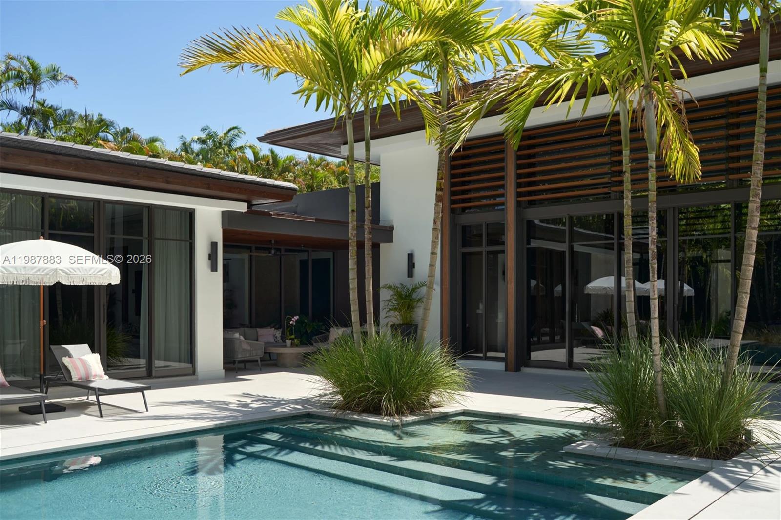 6371 SW 107th St Pinecrest, FL 33156