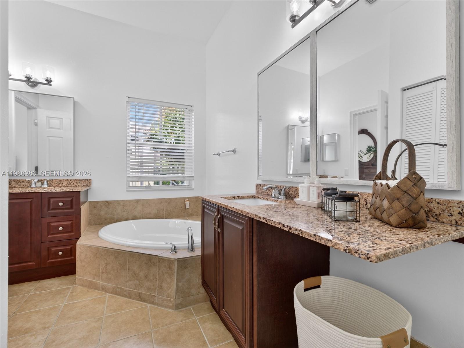 4317 Willow Rdg Dr Weston, FL 33331