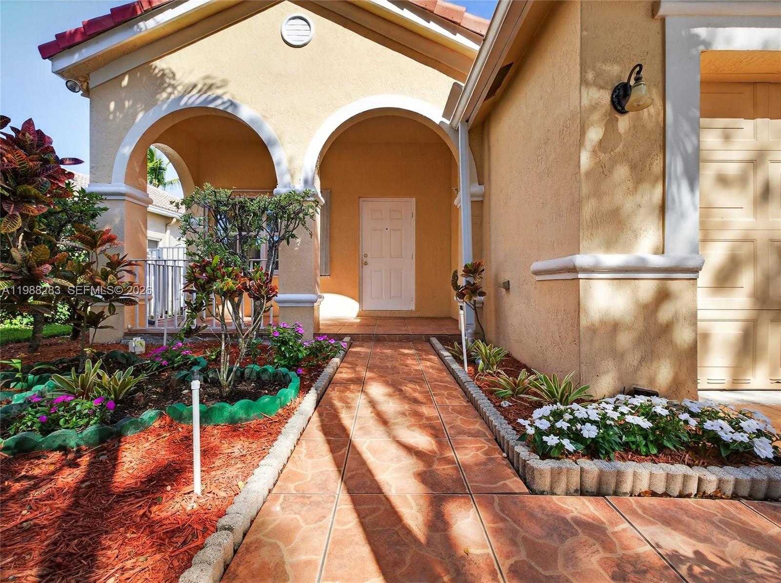 4317 Willow Rdg Dr Weston, FL 33331