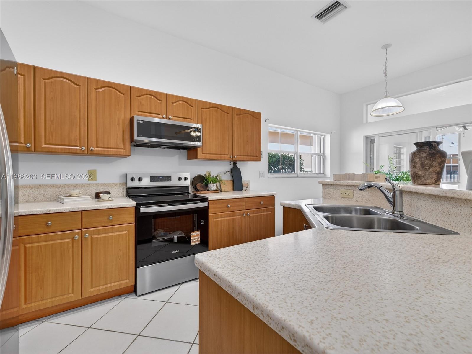 4317 Willow Rdg Dr Weston, FL 33331