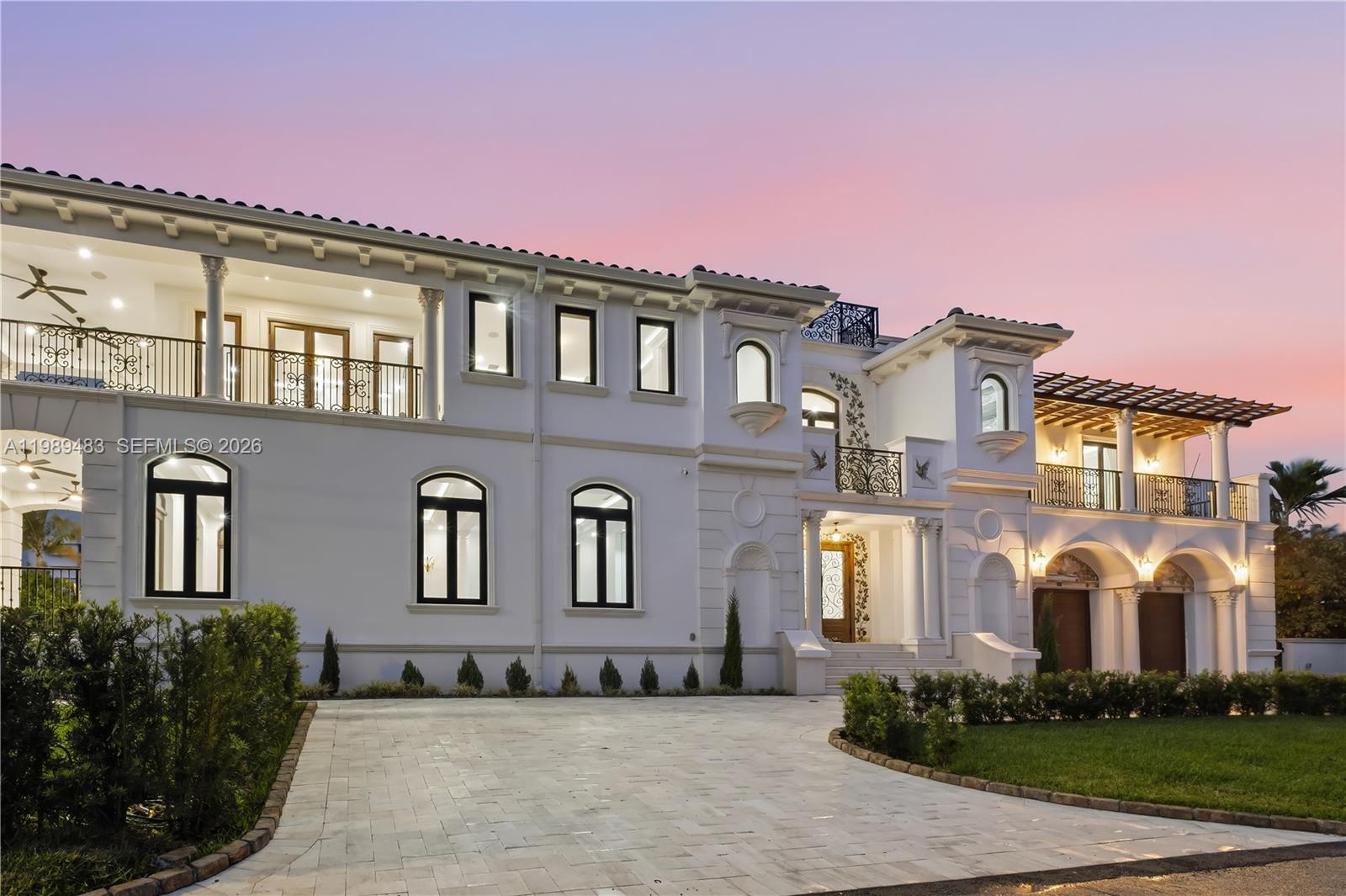 919 92nd St Surfside, FL 33154