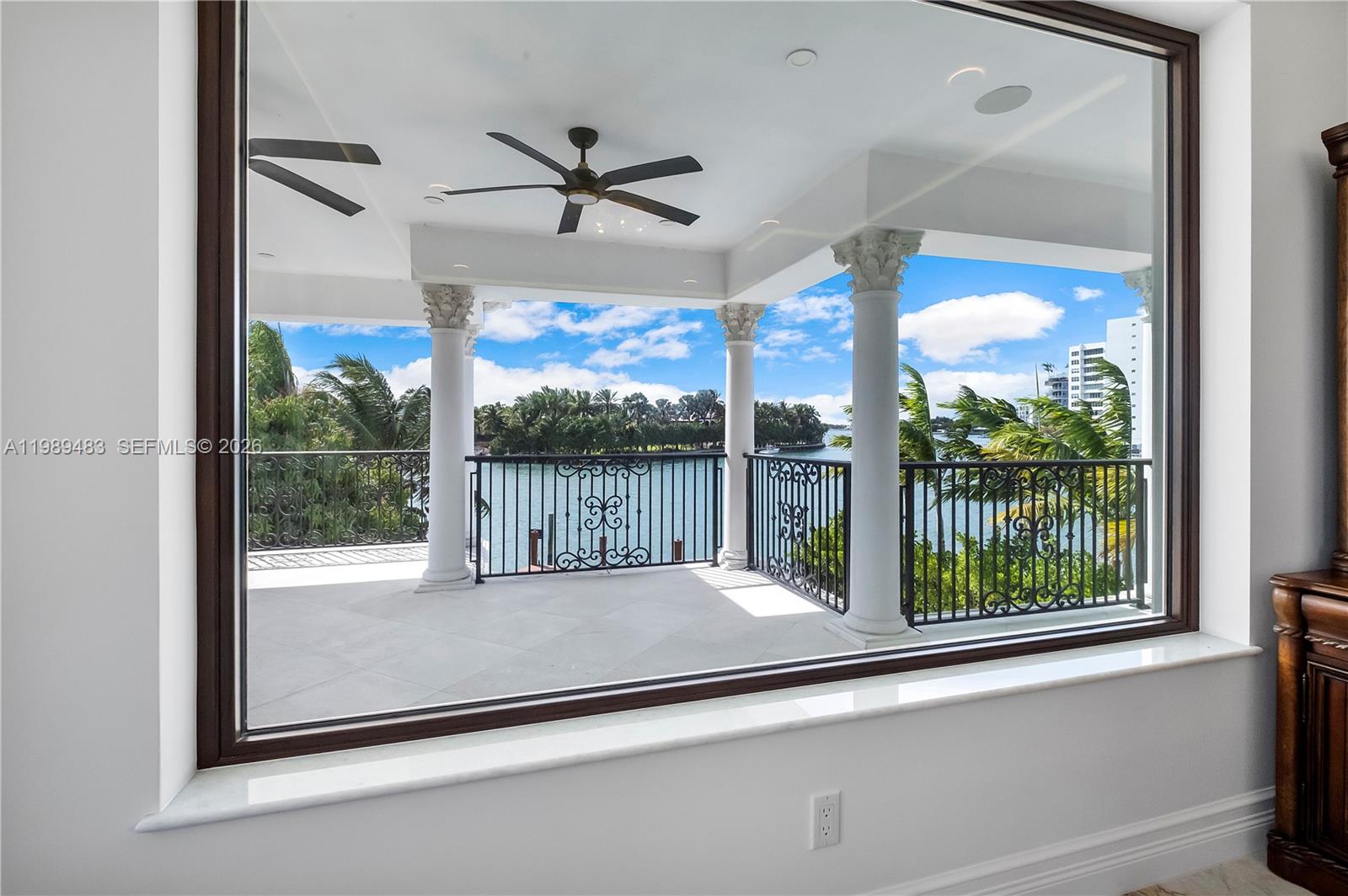 919 92nd St Surfside, FL 33154