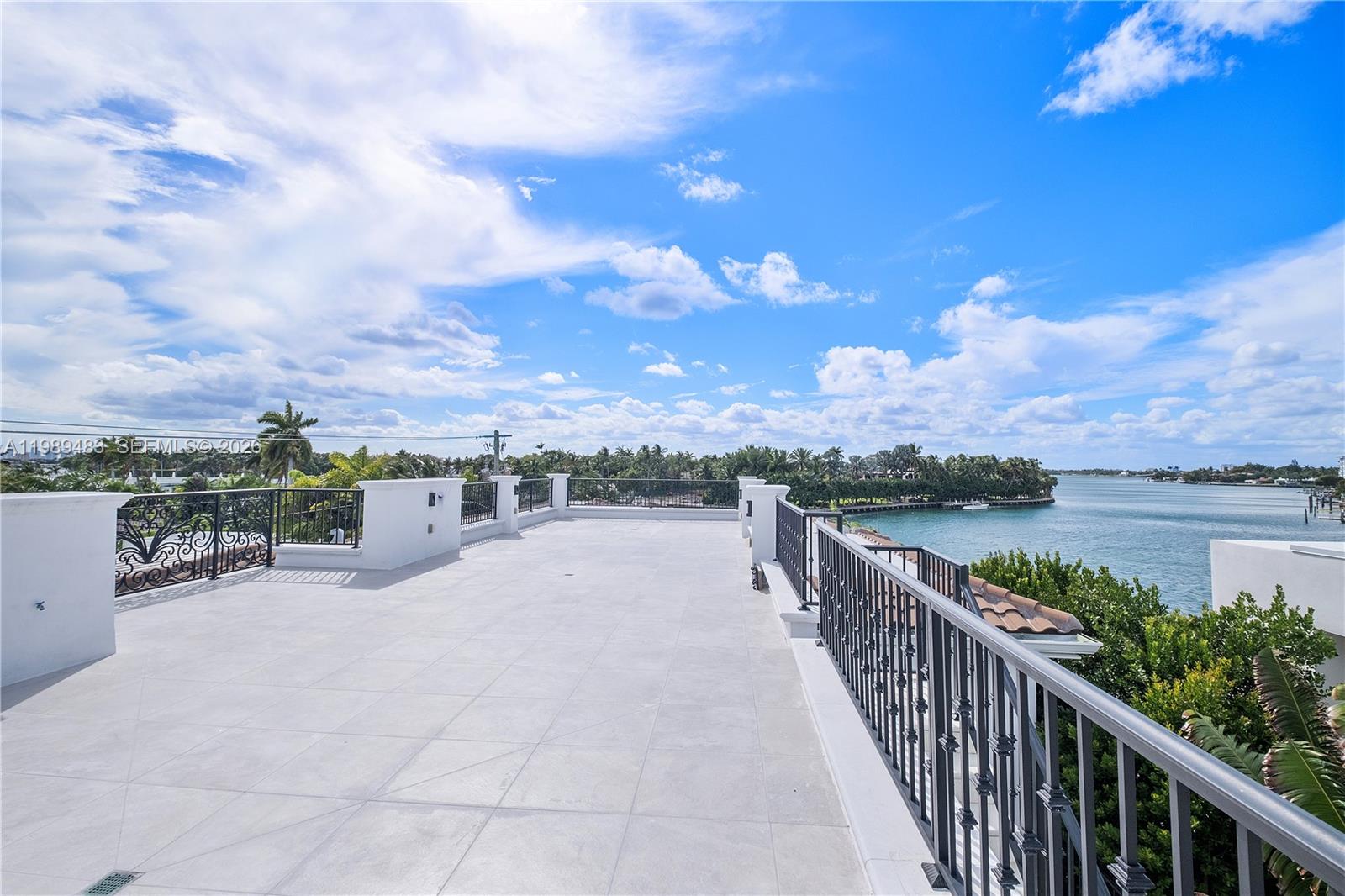 919 92nd St Surfside, FL 33154