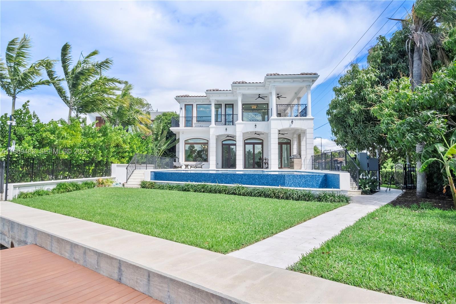 919 92nd St Surfside, FL 33154