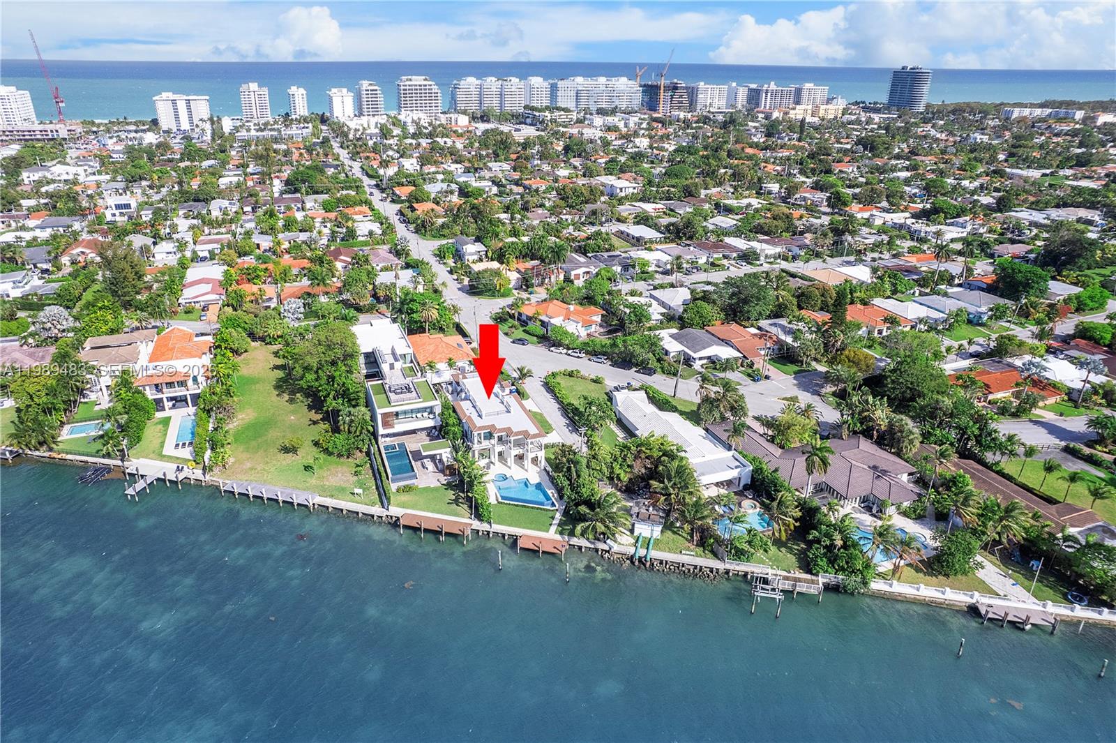 919 92nd St Surfside, FL 33154