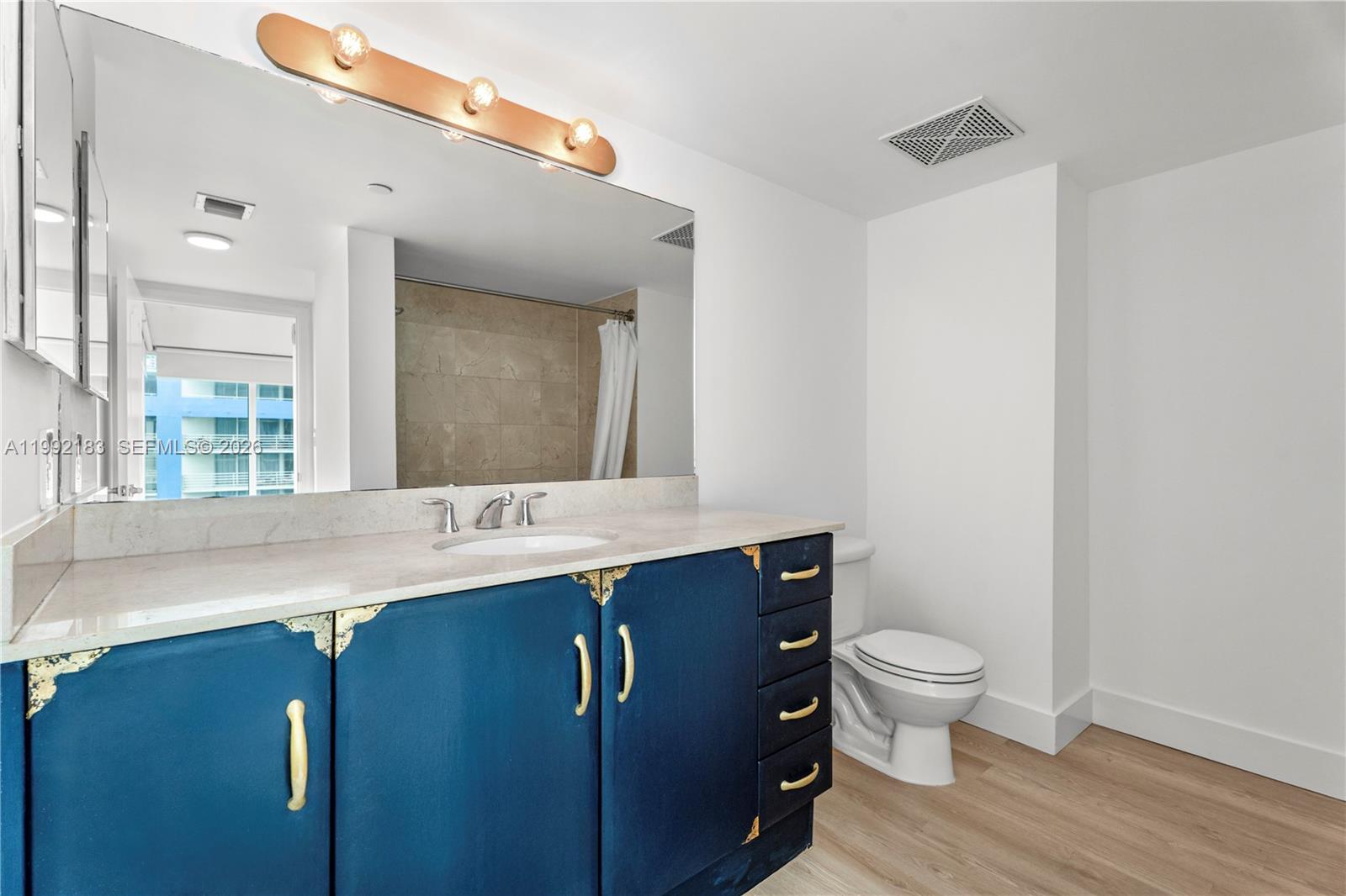 2101 Brickell Ave #806 Miami, FL 33129