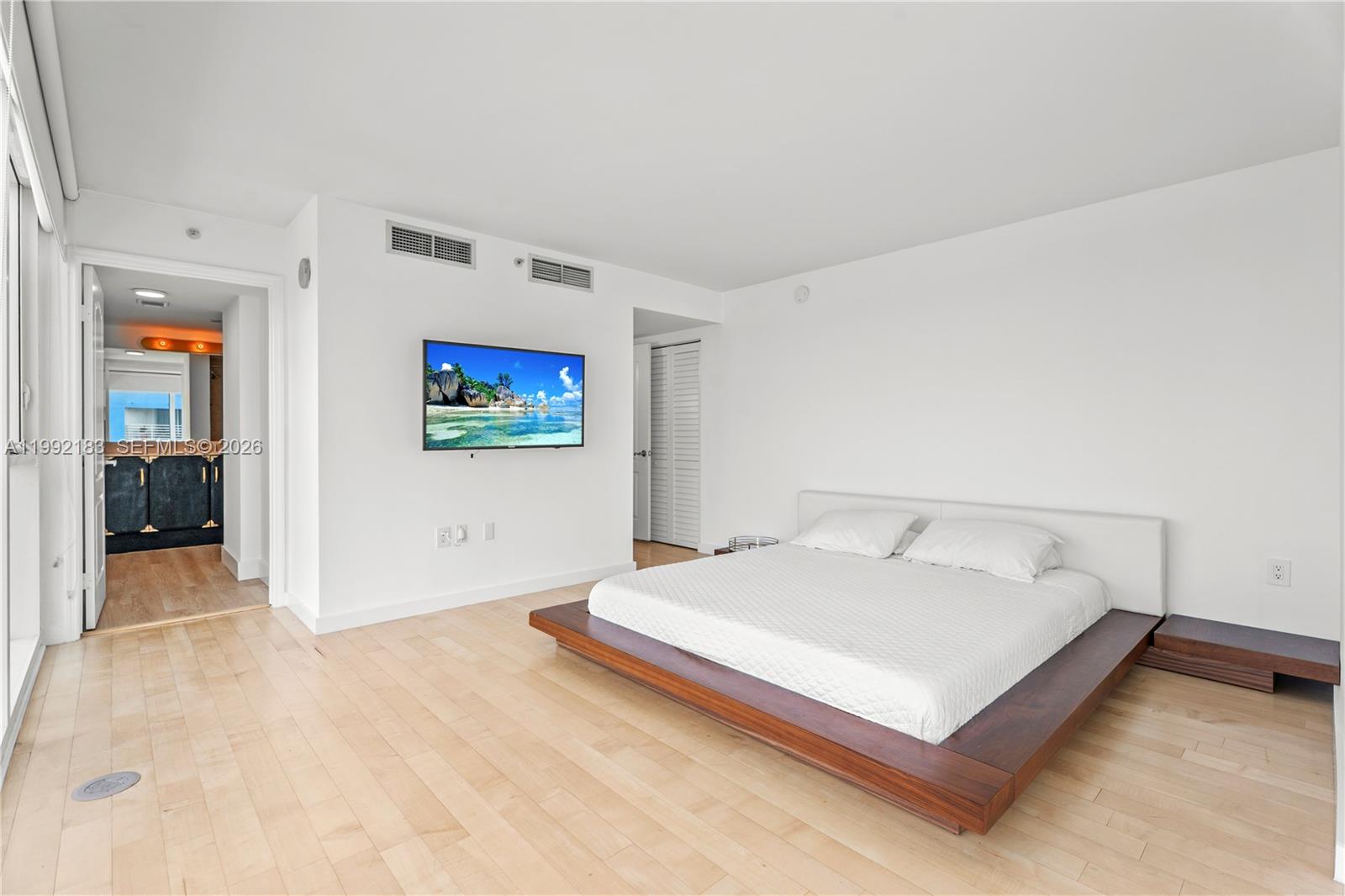 2101 Brickell Ave #806 Miami, FL 33129