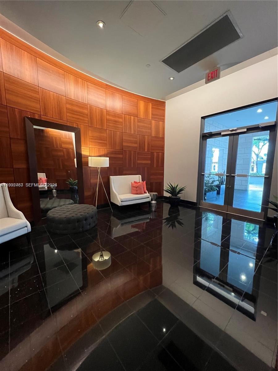 3000 Coral Way #919 Miami, FL 33145