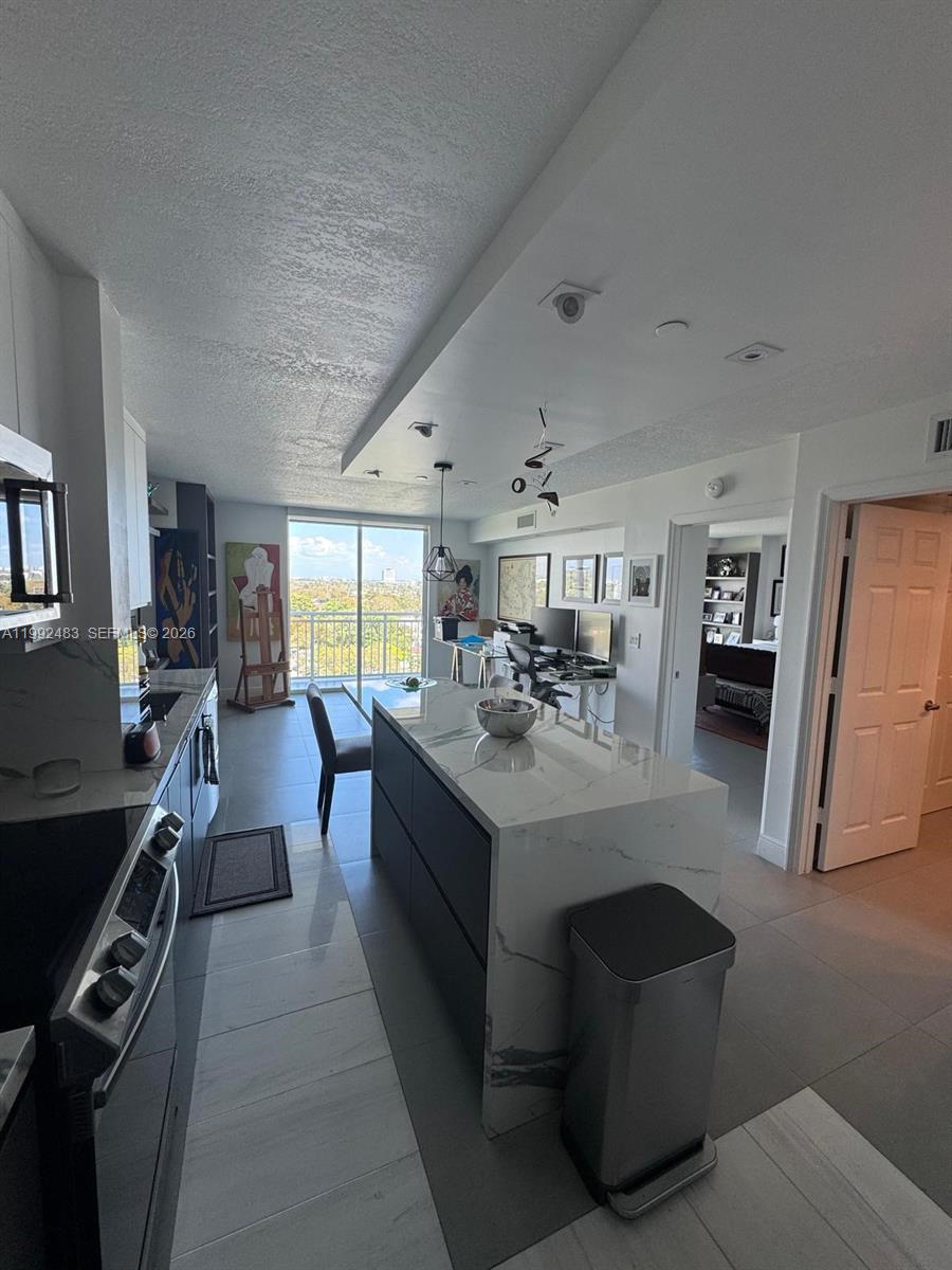 3000 Coral Way #919 Miami, FL 33145