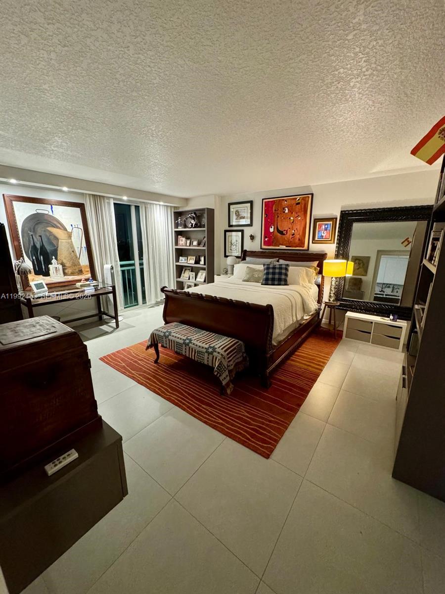 3000 Coral Way #919 Miami, FL 33145