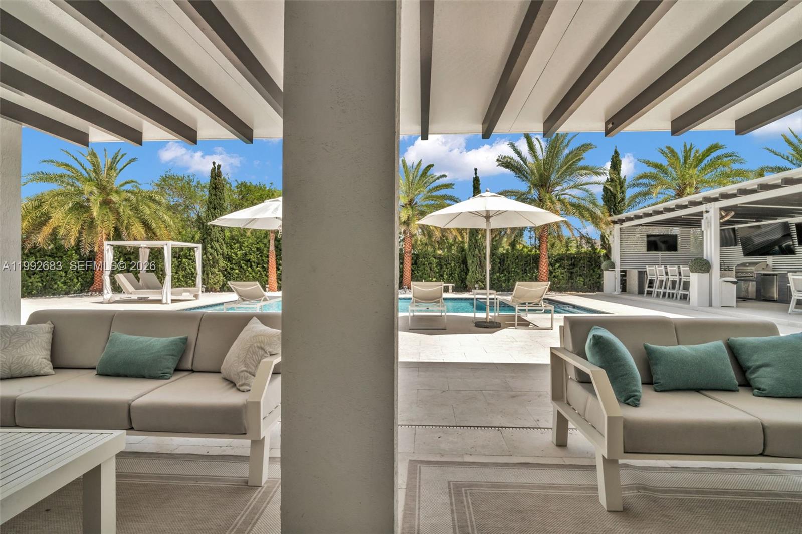 21301 SW 132nd Ct Miami, FL 33177