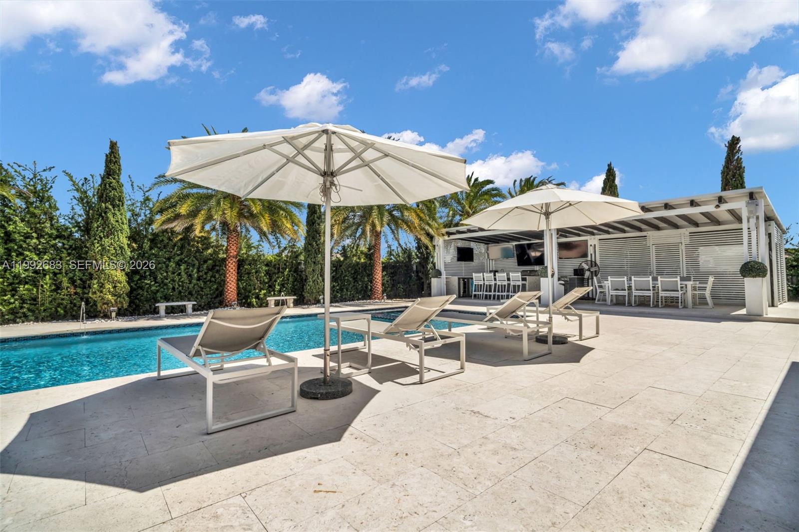 21301 SW 132nd Ct Miami, FL 33177