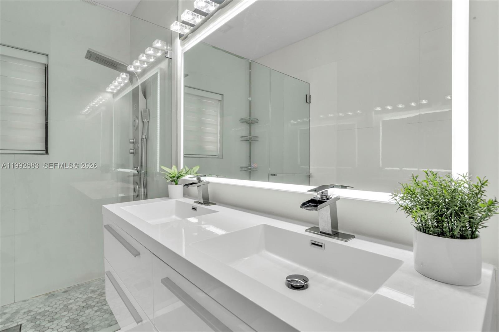 21301 SW 132nd Ct Miami, FL 33177