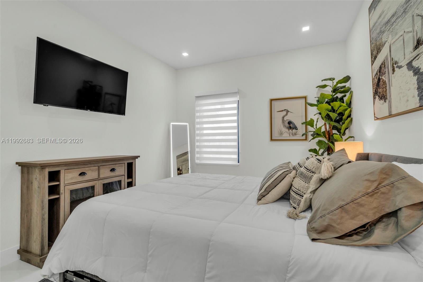 21301 SW 132nd Ct Miami, FL 33177