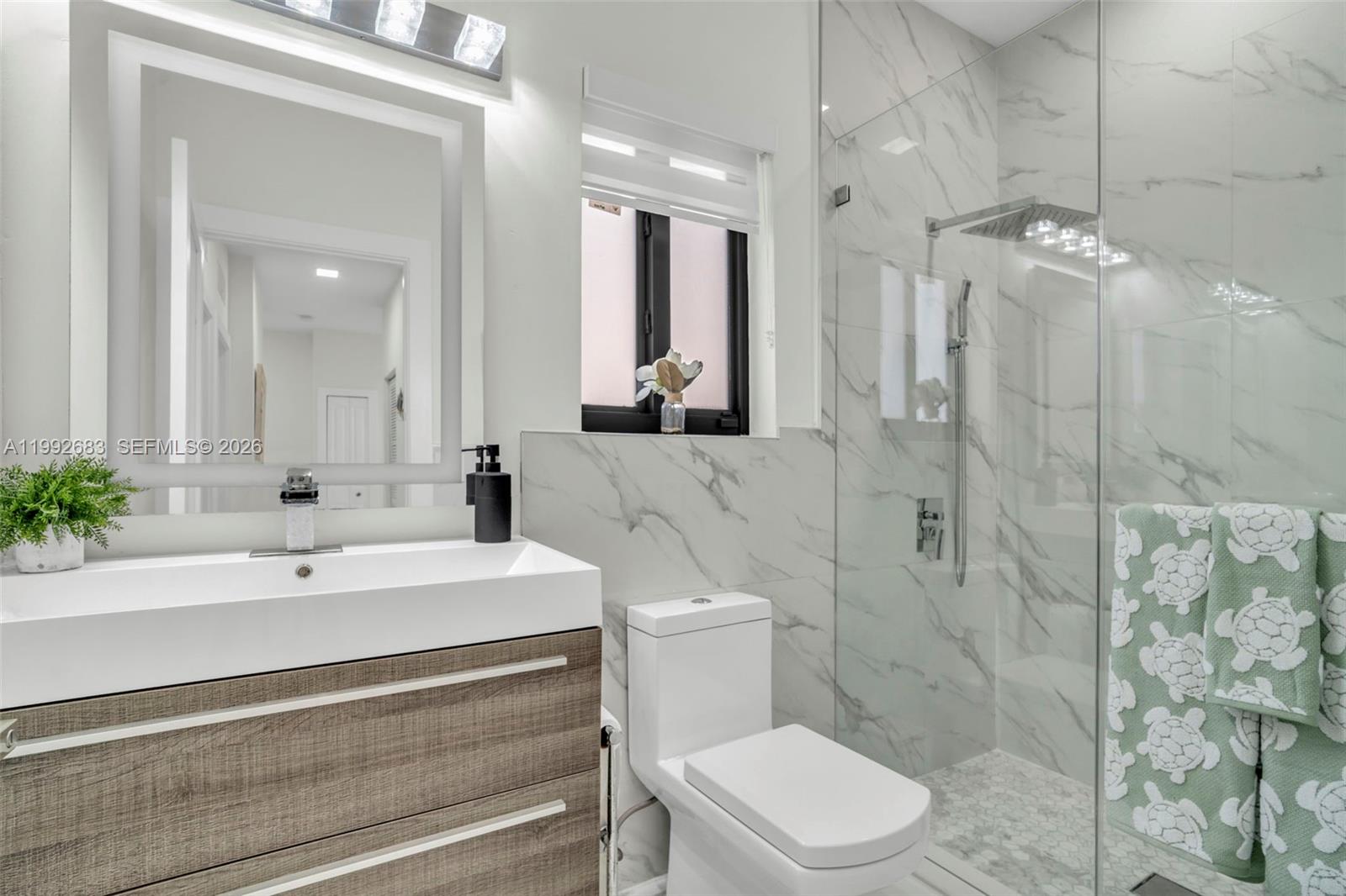 21301 SW 132nd Ct Miami, FL 33177