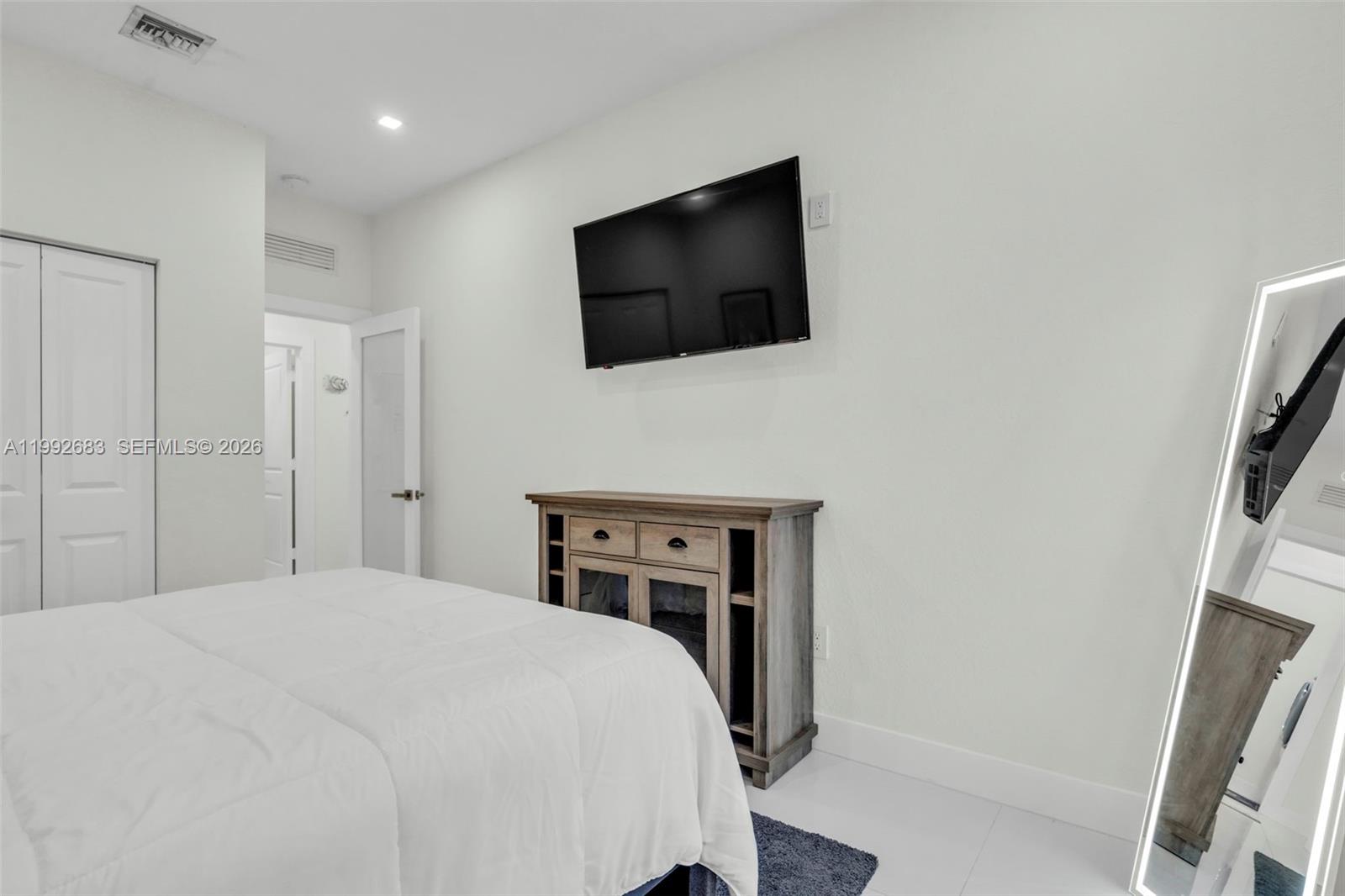 21301 SW 132nd Ct Miami, FL 33177