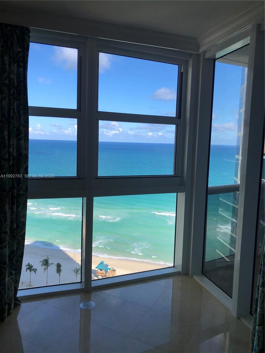 image Ocean Three2
