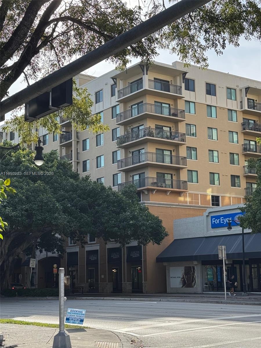 3530 SW 22nd St #706