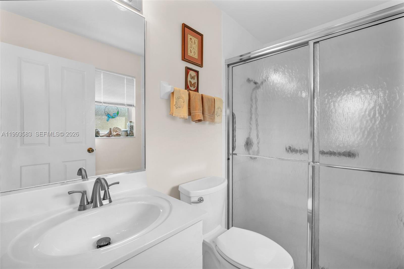 290 Landings Blvd Weston, FL 33327