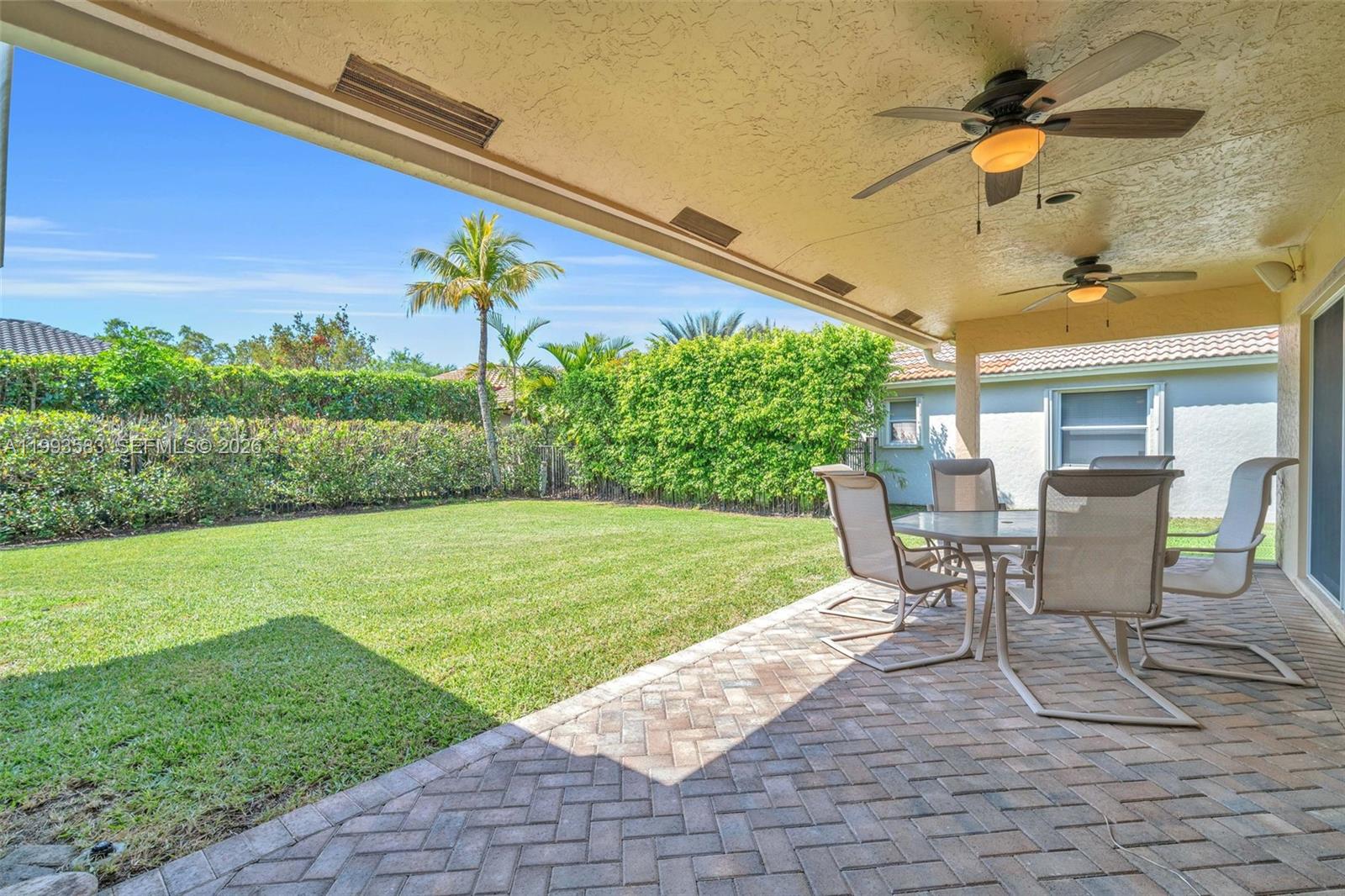290 Landings Blvd Weston, FL 33327