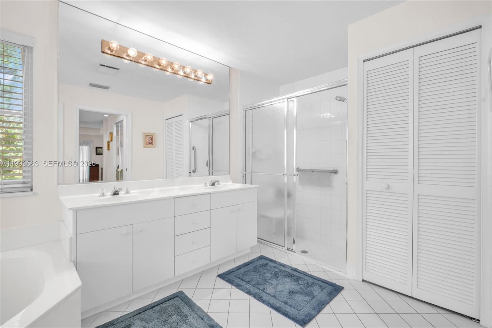 290 Landings Blvd Weston, FL 33327