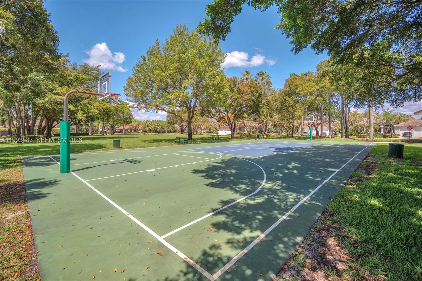 290 Landings Blvd Weston, FL 33327