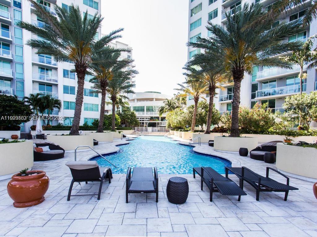 image Vizcayne North18