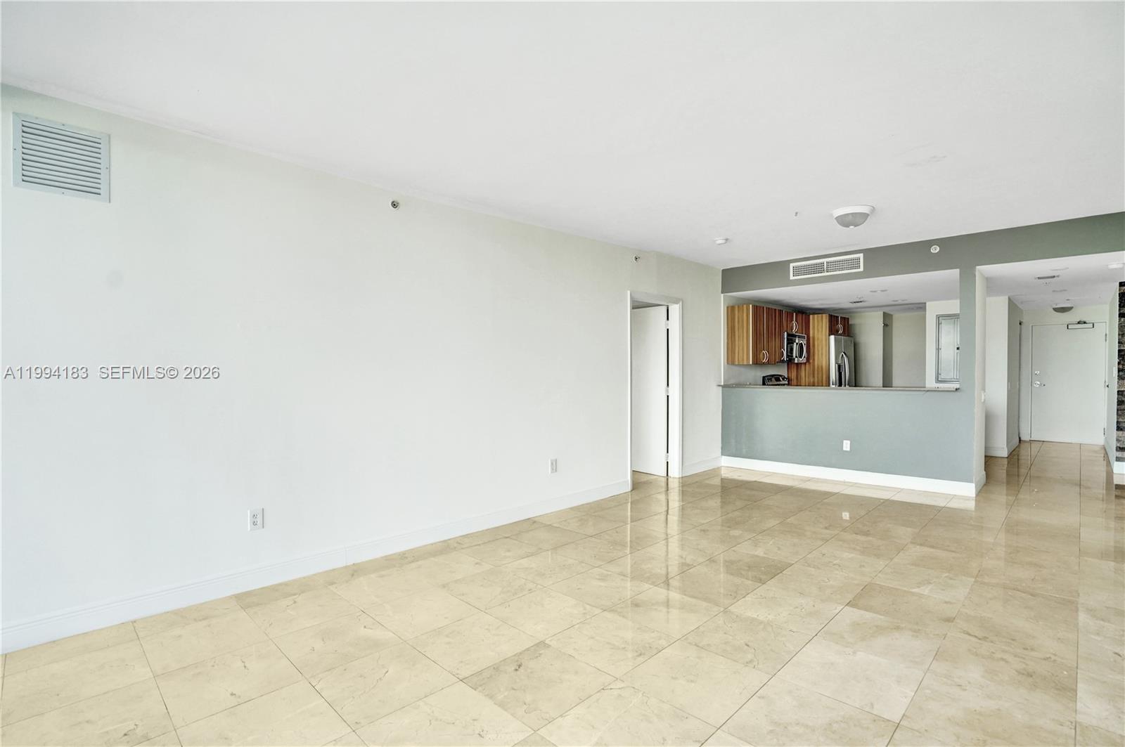 6305 Indian Crk Dr #3B Miami Beach, FL 33141