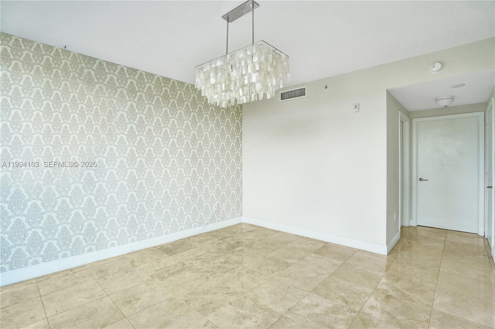 6305 Indian Crk Dr #3B Miami Beach, FL 33141