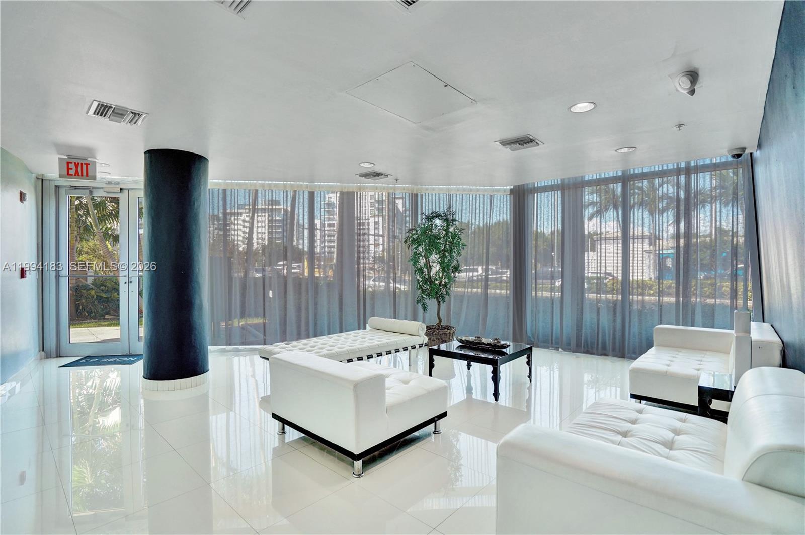 6305 Indian Crk Dr #3B Miami Beach, FL 33141