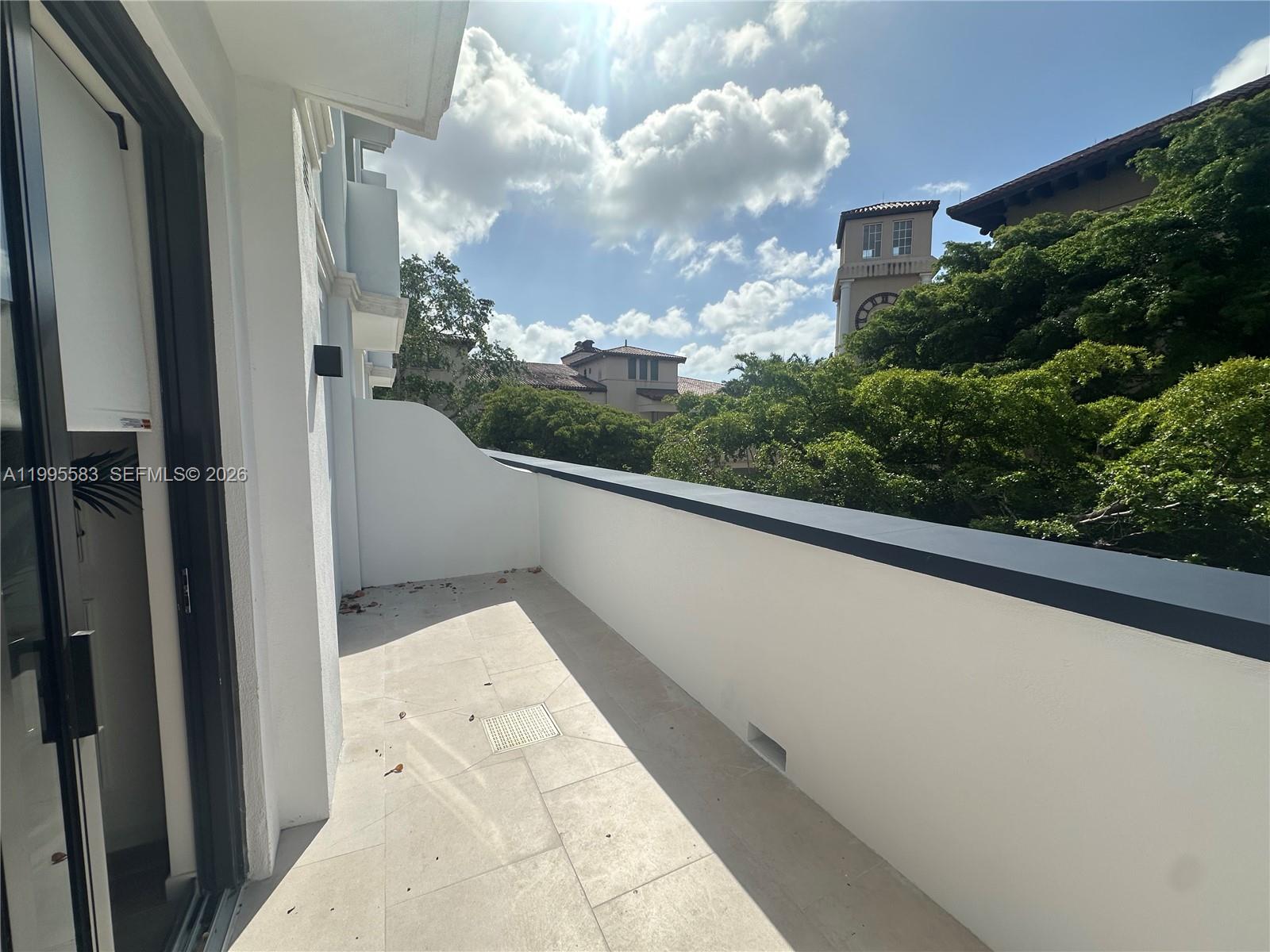4220 Laguna St #308 Coral Gables, FL 33146