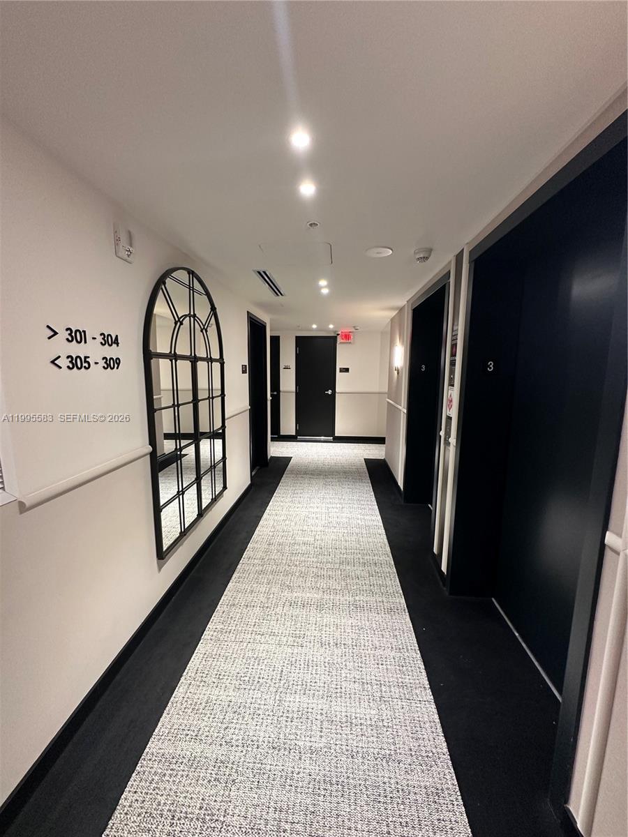4220 Laguna St #308 Coral Gables, FL 33146