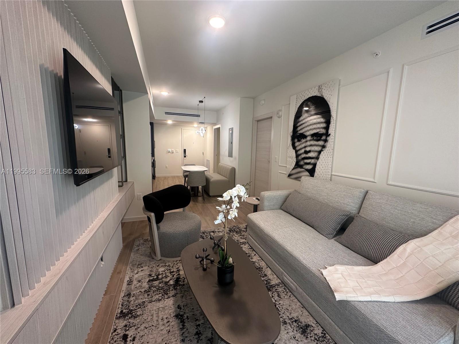 4220 Laguna St #308 Coral Gables, FL 33146