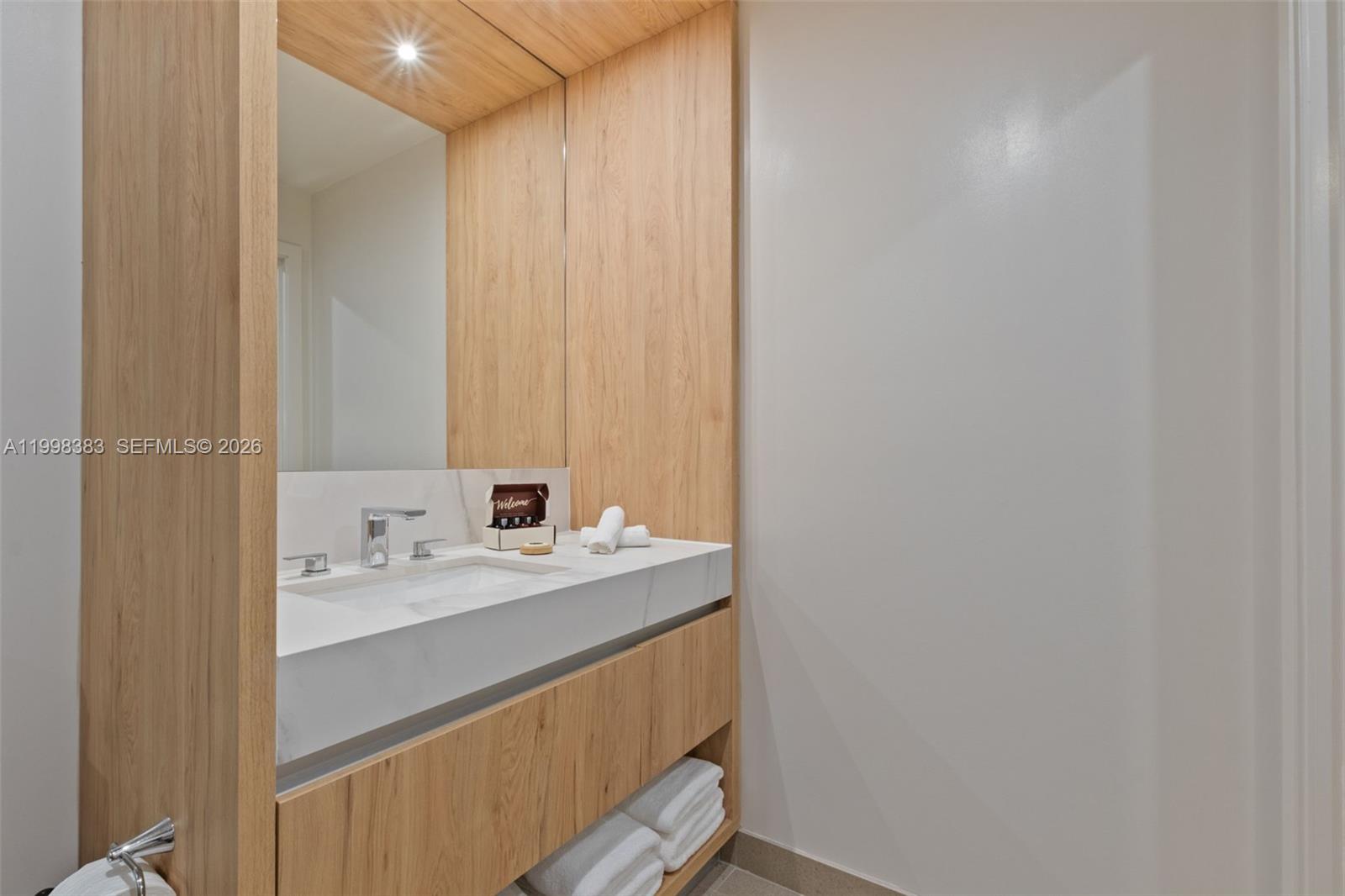 image The Crosby Miami Worldcenter9