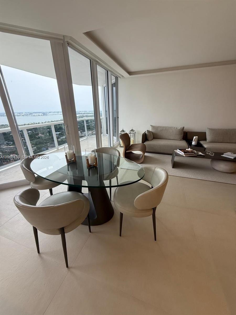 image Green Diamond5