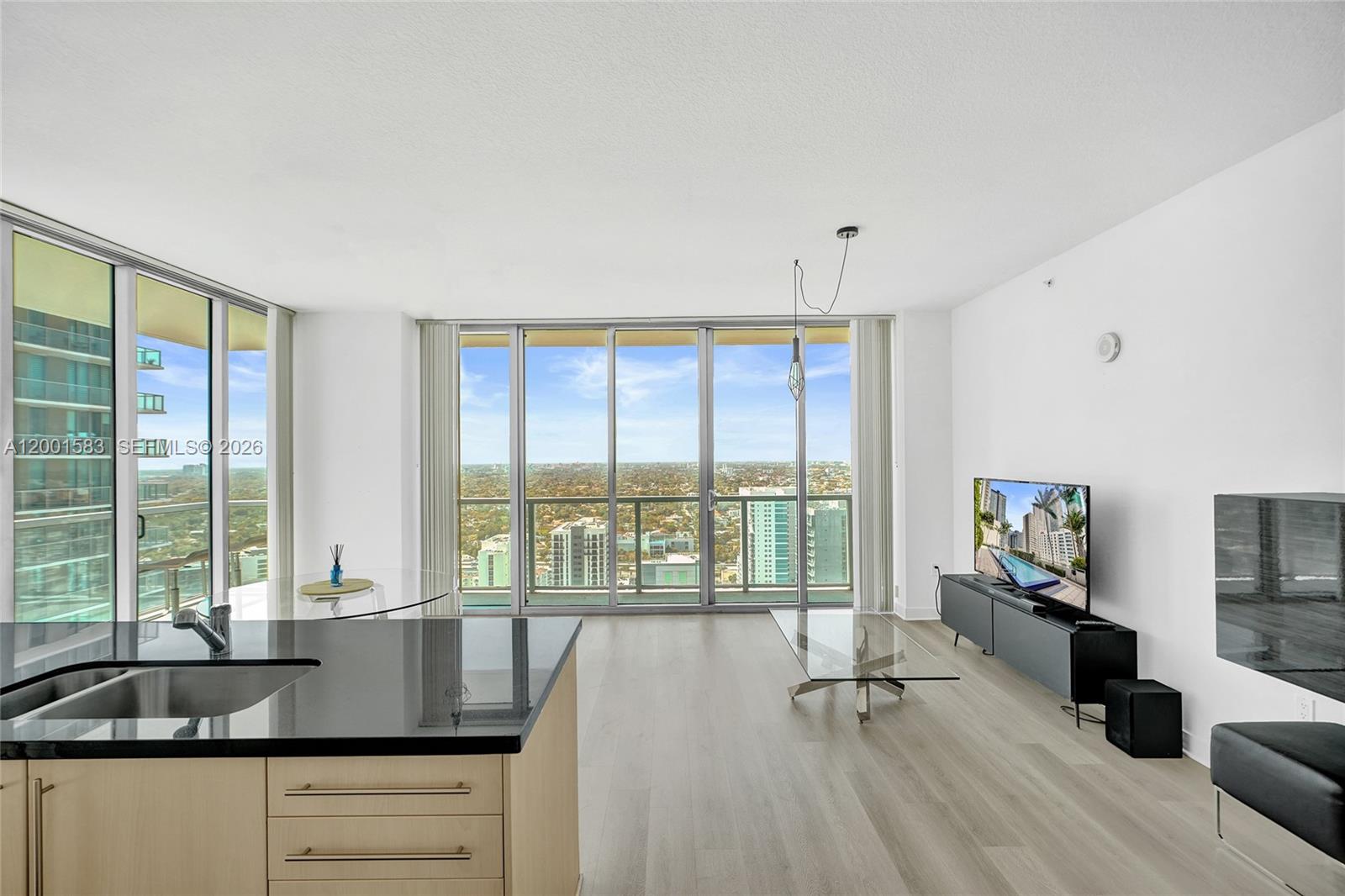 image Axis on Brickell North10