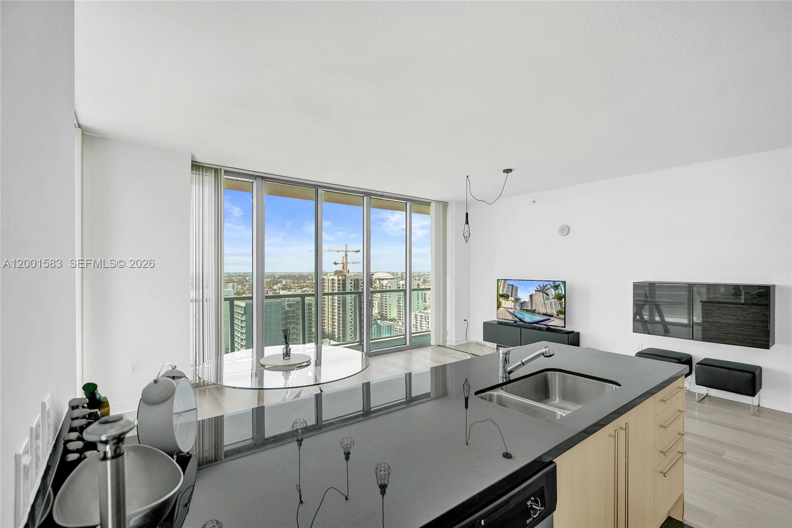 image Axis on Brickell North11