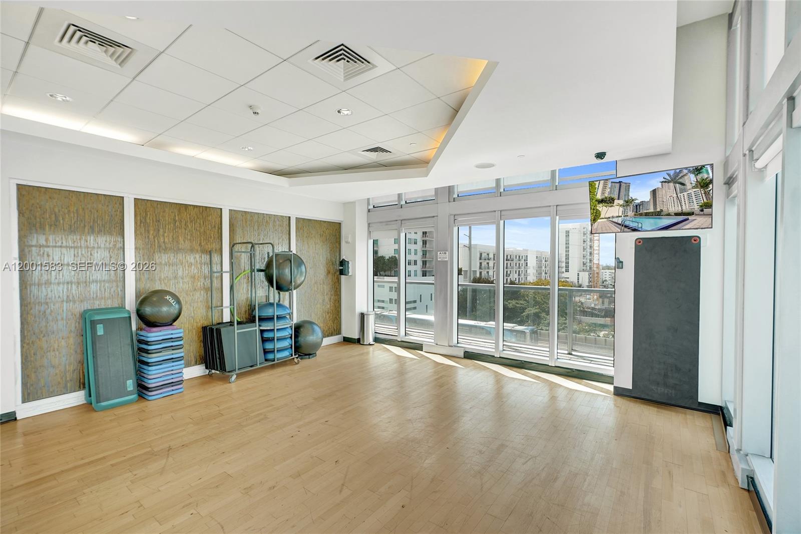 image Axis on Brickell North44
